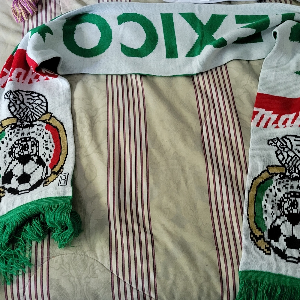 Mexico reversible scarf